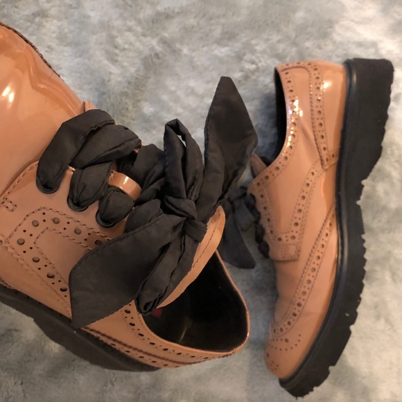 Authentic Prada brogues with ribbon lace - Picture 3 of 3